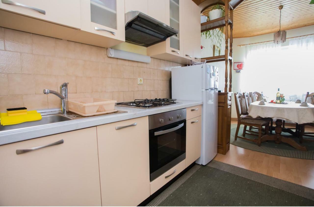 Apartmani Branko Lemac Бродариця Екстер'єр фото